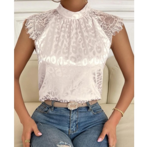 Jacquard Lace Bow Tie Blouse